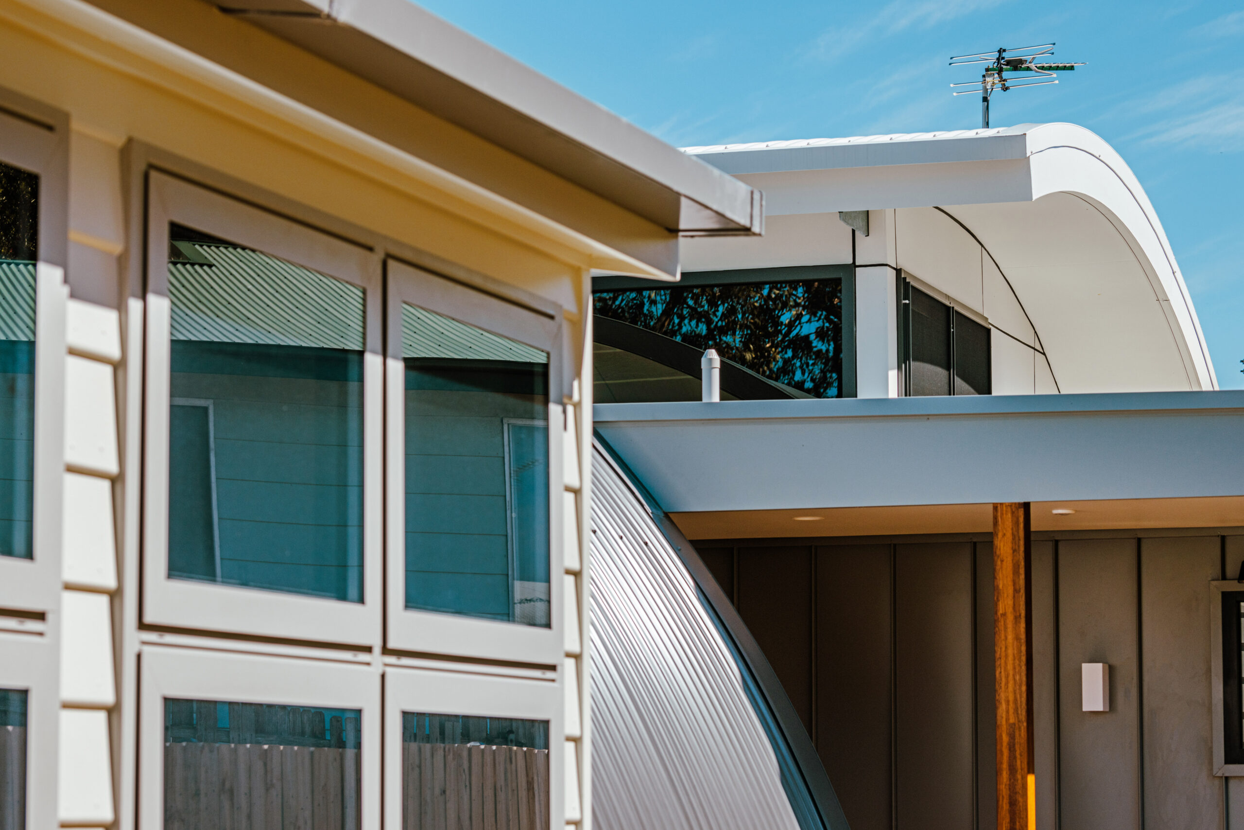 Nissen Hut's Gallery Image